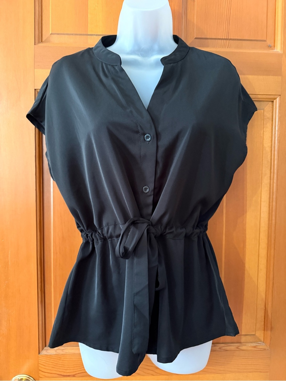 Boohoo Black Tie-Waist Cap Sleeve Blouse